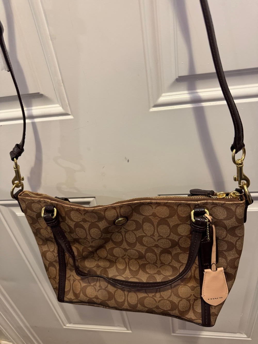 Coach Peyton Signature East West Convertible Pocket Tote Bag Signature $298.00 - Picture 6 of 11